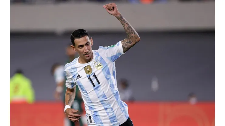 Gran partido de Fideo ante Bolivia