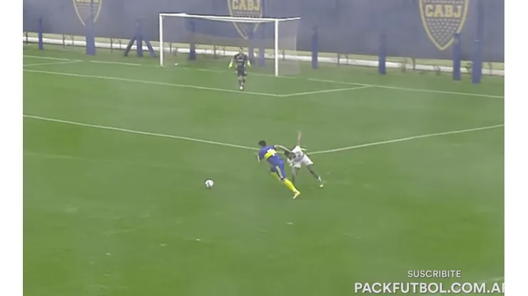 Lo dejó desparramado: el tremendo lujo de Zeballos en la Reserva de Boca