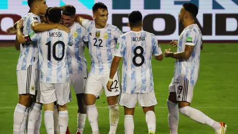 Público, fiesta y fútbol: Argentina busca agrandar el invicto ante Bolivia en el Monumental