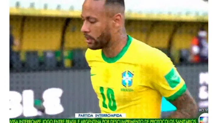 Video: Neymar le hizo un terrible sombrero a un camarógrafo