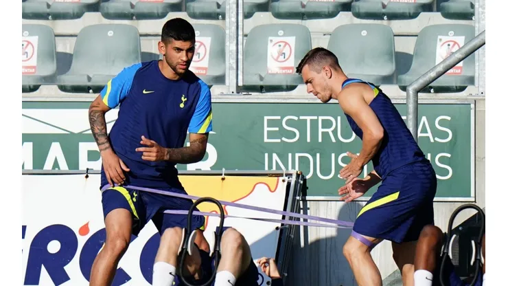 Cristian Romero y Giovani Lo Celso, Tottenham (Foto: Getty Images)
