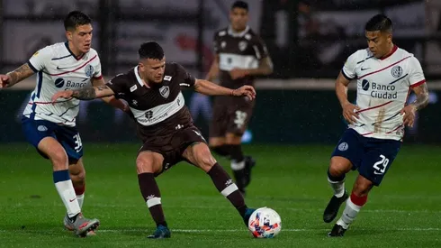 Reparto de puntos en el Estadio Ciudad de Vicente López.