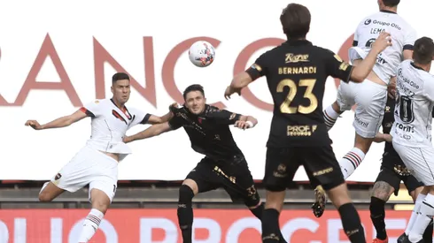 Tablas en Santa Fe: Colón y Newell's empataron 1 a 1 en un partido muy parejo