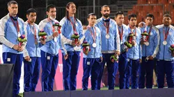 Los Murciélagos, de plata.