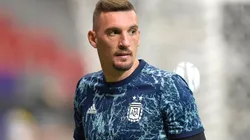 Armani, afuera por una lesión en la rodilla.