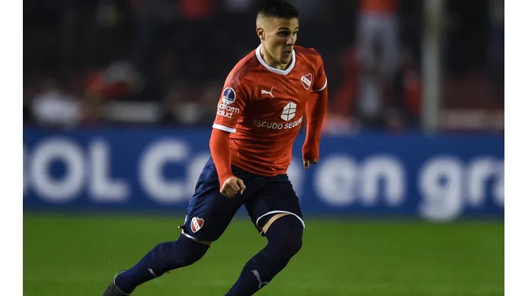 Independiente puede perder a Fabricio Bustos y no sería por su llegada a River