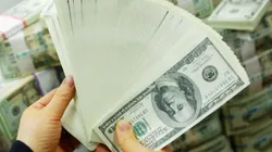 Cómo comprar los 200 dólares permitidos. (Getty Images)