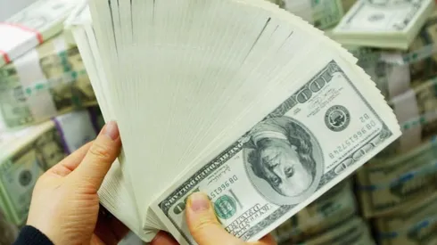 Cómo comprar los 200 dólares permitidos. (Getty Images)