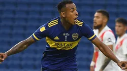 Sebastián Villa con la camiseta Xeneize.