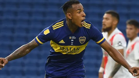 Sebastián Villa con la camiseta Xeneize.