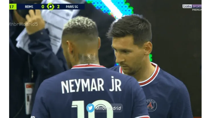 Messi entró por Neymar e hizo su debut en el PSG
