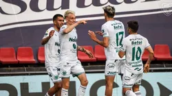 Fue dos veces campeón con Boca y Sarmiento lo fichó antes de jugar contra River