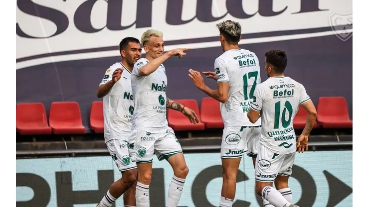 Fue dos veces campeón con Boca y Sarmiento lo fichó antes de jugar contra River