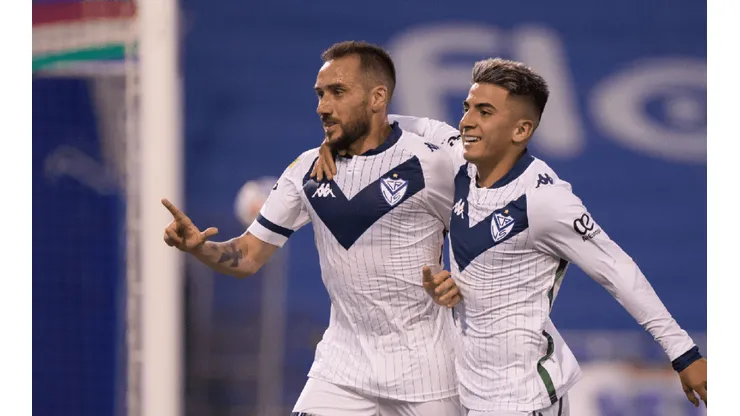 Vélez goleó a Godoy Cruz y se reacomoda en la tabla