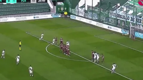 En los pies de Jesús: Dátolo convirtió el gol de la fecha con un tiro libre para enmarcar