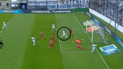 Rodrigo Holgado no pudo marcar el gol.