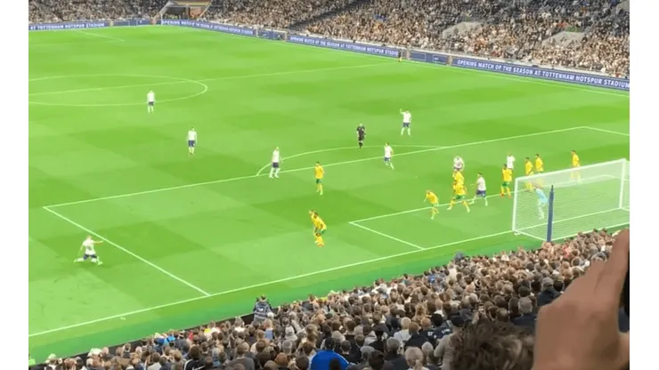 El golazo de Lo Celso de tiro libre que seguro hizo sonreír a Scaloni