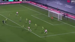 Video: Julián Álvarez metió un derechazo letal y puso el 1 a 0 de River