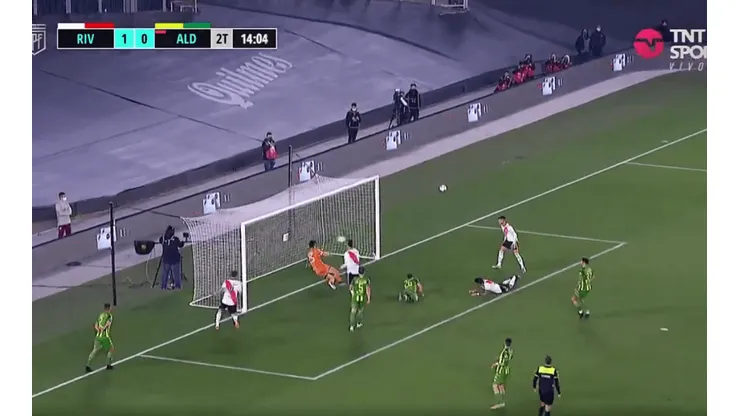 Como en los viejos tiempos: Enzo pisó el área y puso el 2-0