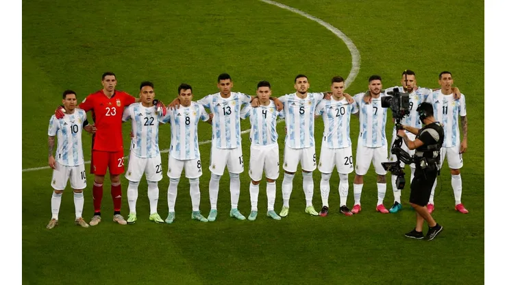 ¿Cómo podría formar Argentina si no pueden jugar los jugadores de la Premier?