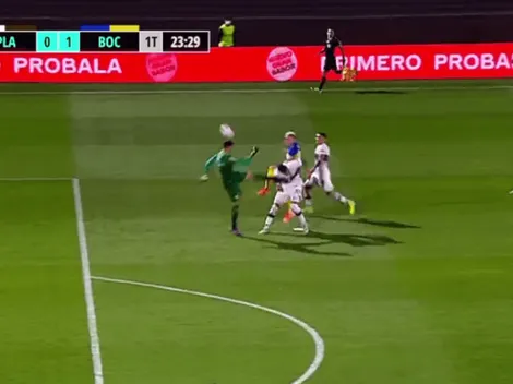 Briasco aprovechó el blooper de la defensa y metió su primer gol en Boca