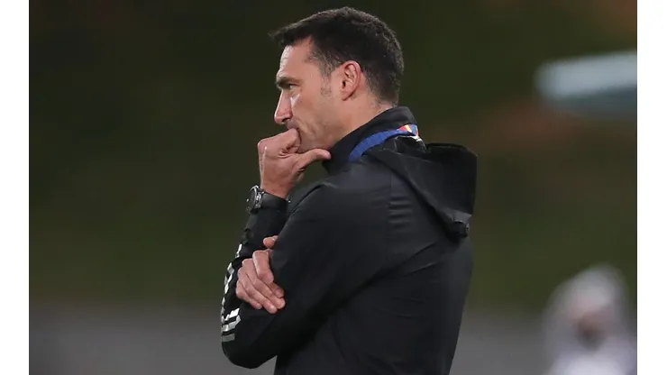 Scaloni y un posible dolor de cabeza antes de las Eliminatorias.