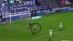 El buen gol de Matías Suárez.