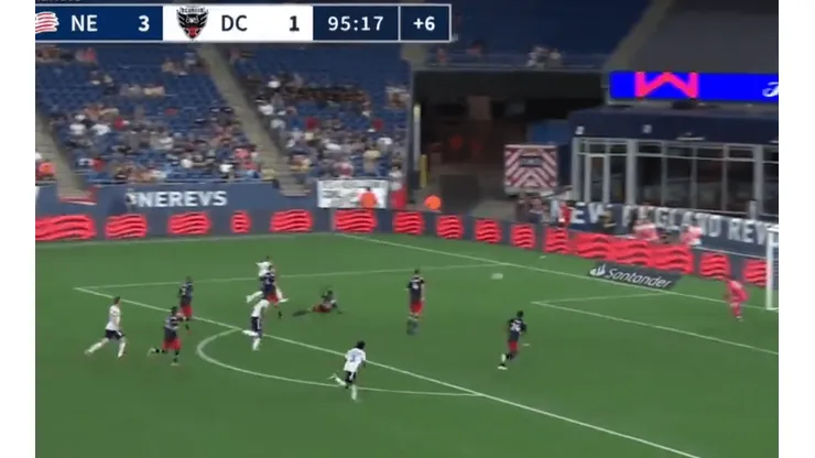 Wanchope Ábila metió su primer gol en su nuevo equipo con un remate brutal