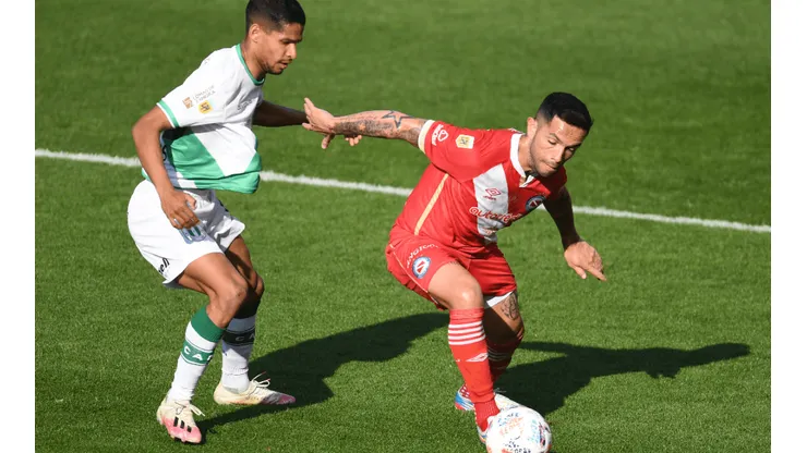 Argentinos fue más y le ganó 2 a 0 a Banfield en La Paternal