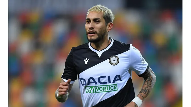 Roberto Pereyra, la gran figura del partido.