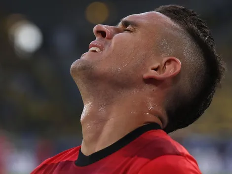 El equipo de Borré sufrió una paliza en su debut en la Bundesliga