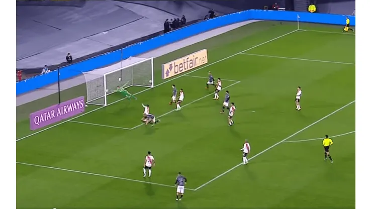 Video: Armani salvó a River con un espectacular atajadón
