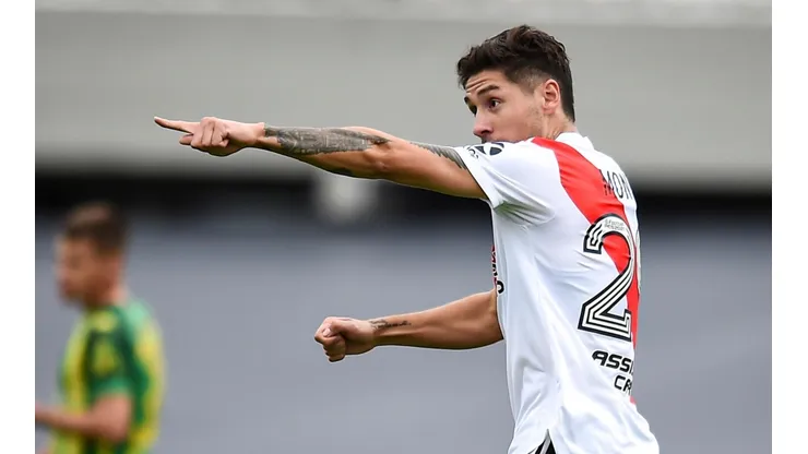 Gonzalo Montiel con la camiseta de River.