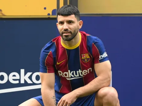 Con el pie izquierdo: Agüero iba a debutar con el Barcelona y se lesionó