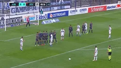 El golazo de Brahian Alemán de tiro libre.