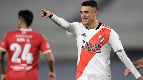 Matías Suárez festejando su gol contra Argentinos Juniors.