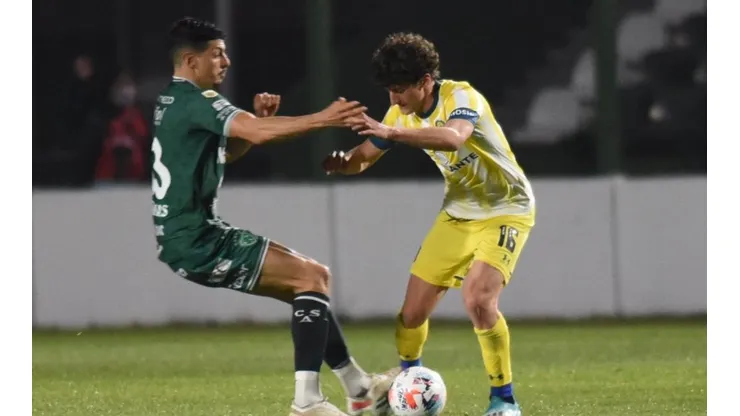 Sarmiento hundió todavía más a Rosario Central.