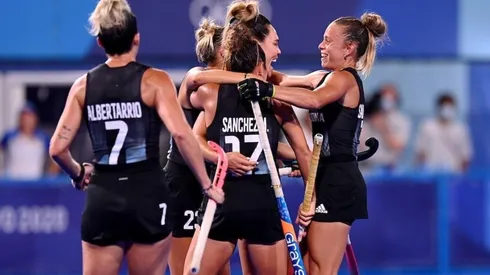 Le dijeron que tenía la 10 del Diego y una de Las Leonas corrigió: "De Juan Román"