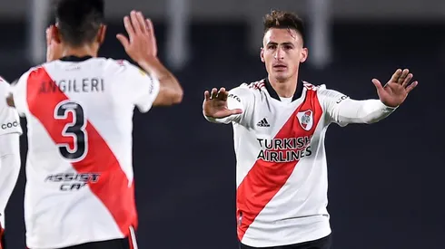 En la agonía del partido, apareció Romero y empató el partido para River