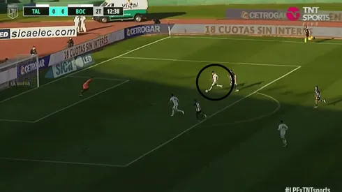 Era para pegarle al arco pero Ramírez quiso asistir a Pavón.