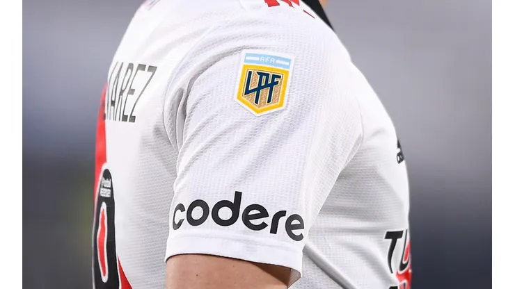 Es un delantero top, lo echaron de su club y los hinchas de River lo quieren