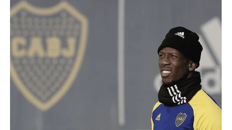 Advíncula está concentrado con Boca pero no podrá jugar contra Talleres