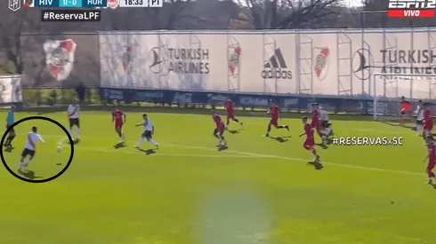 Desde ahí le pegó Nahuel Casasola.