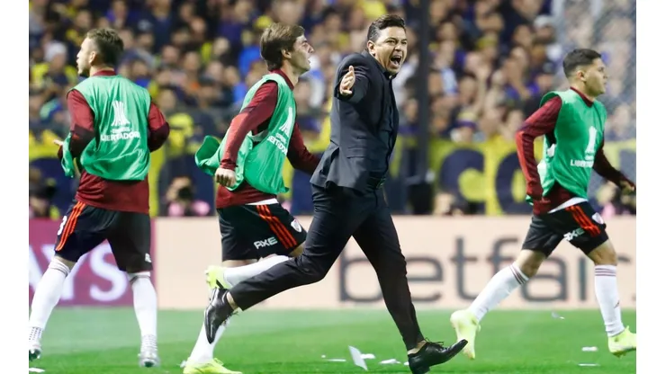 Marcelo Gallardo festejando en la Bombonera.