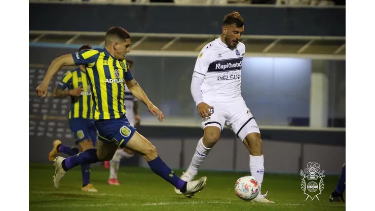 En el debut del Pulga Rodríguez, Gimnasia se impuso por la mínima contra Central