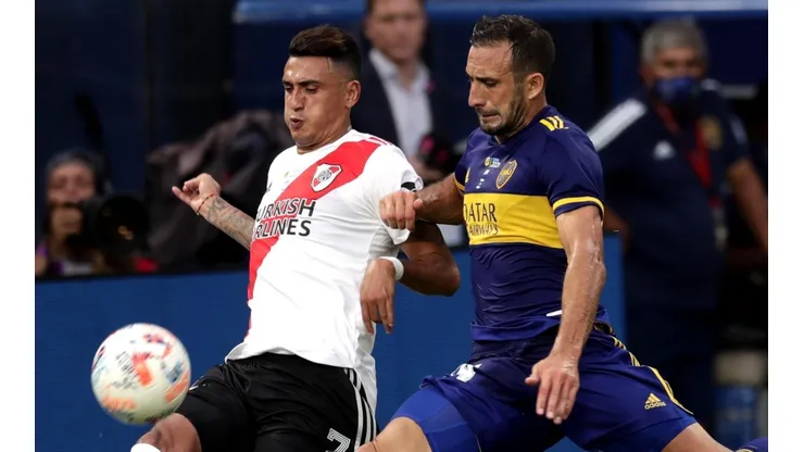 Matías Suárez y Carlos Izquierdoz (Foto: Getty Images)