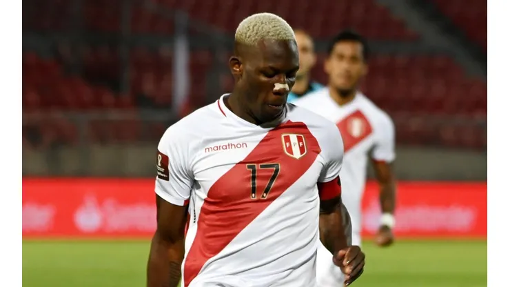 Luis Advíncula, nuevo refuerzo de Boca (Foto: Getty Images)