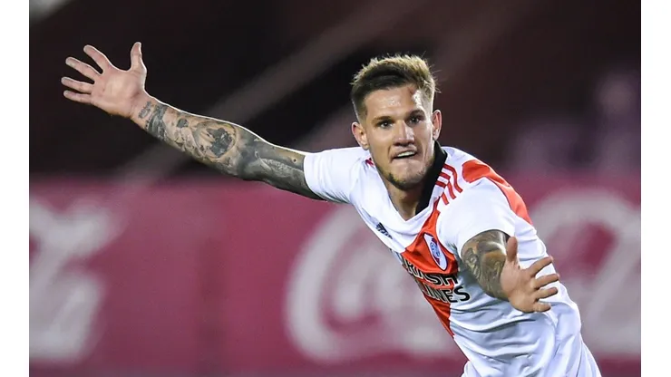 Gol y asistencia para Zucu ante Lanús