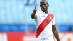 Advíncula será refuerzo de Boca y hay una foto que lo prueba.