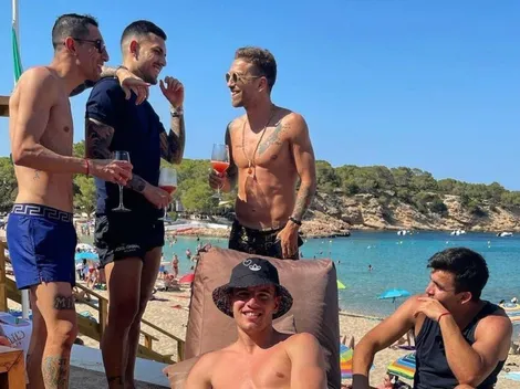 No se separan más: los jugadores de la Selección se fueron de vacaciones juntos